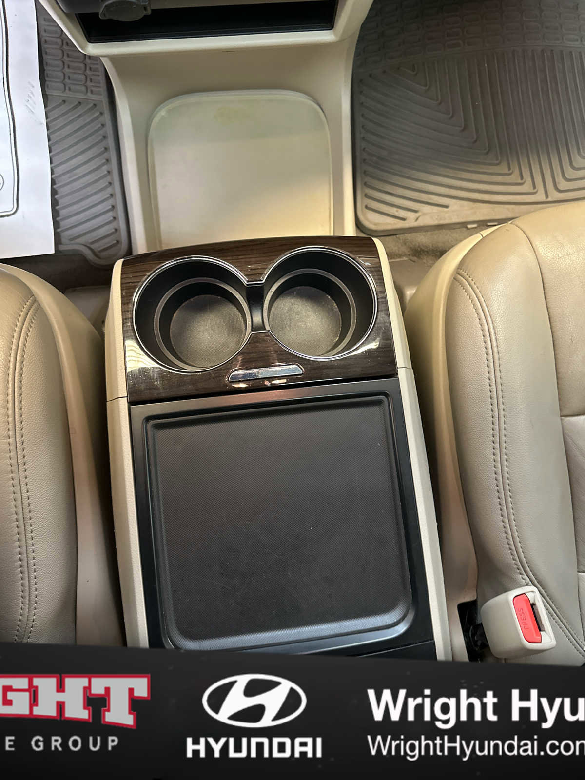 Used 2020 Toyota Sienna XLE image 28