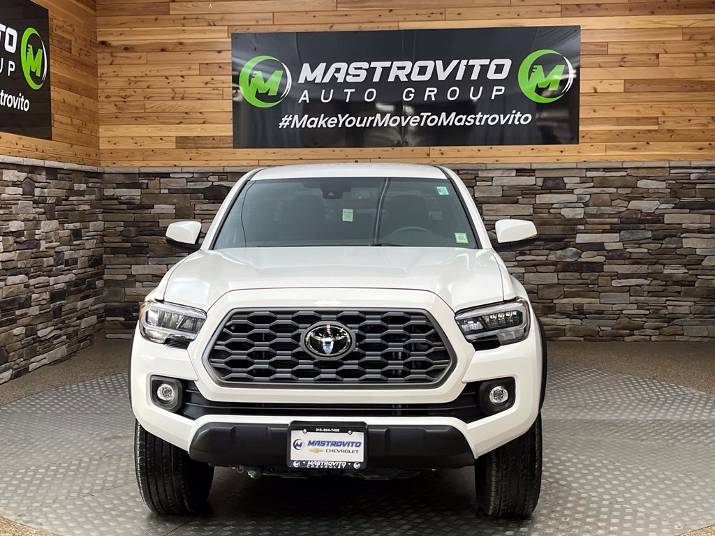Used 2023 Toyota Tacoma TRD Off-Road AWD/4WD image 19