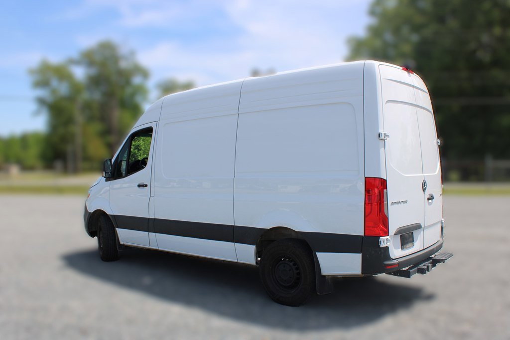 Used 2025 Mercedes-Benz Sprinter 2500 image 4