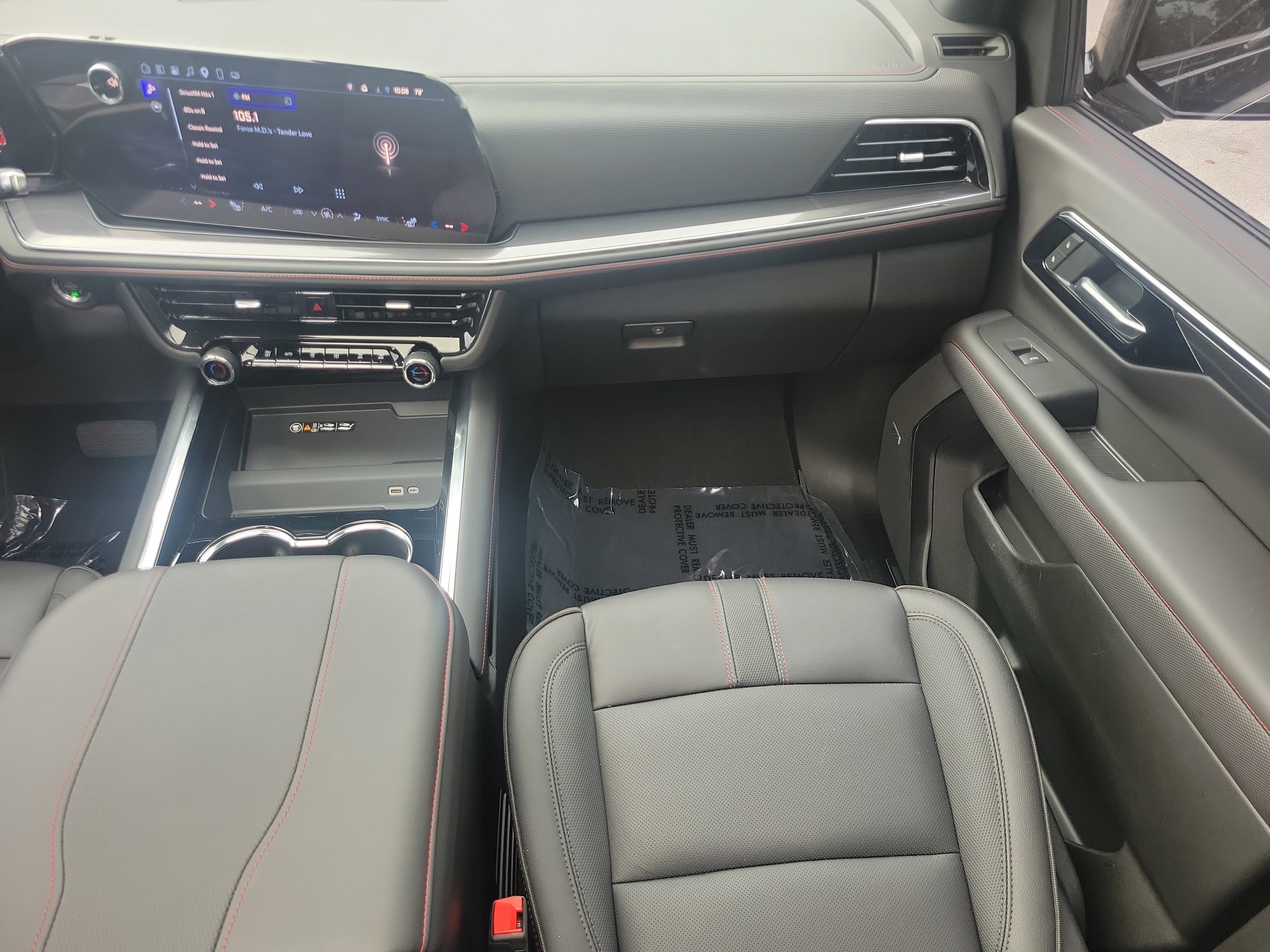 Used 2025 Chevrolet Tahoe RST w/ Comfort Package RWD image 16