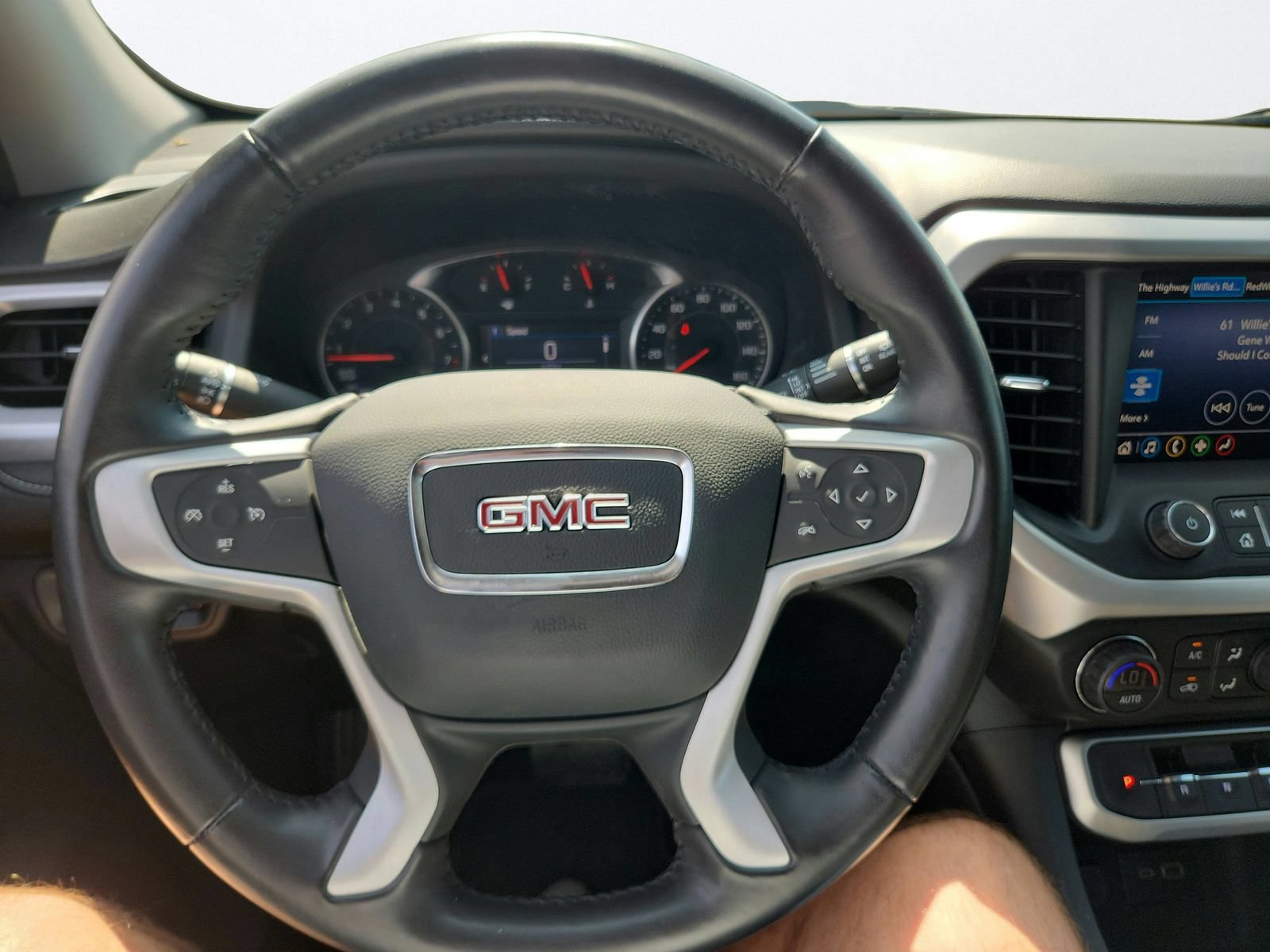 Used 2020 GMC Acadia SLE w/ Driver Convenience Package AWD/4WD image 15