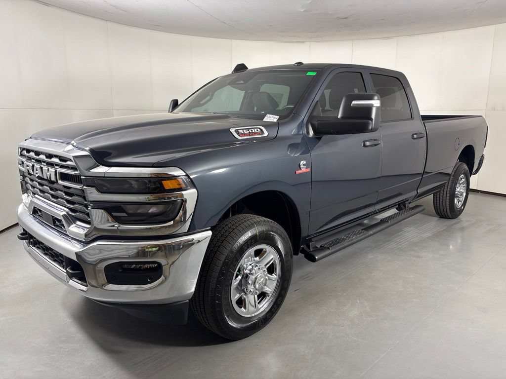 New 2026 RAM 3500 Tradesman AWD/4WD image 4