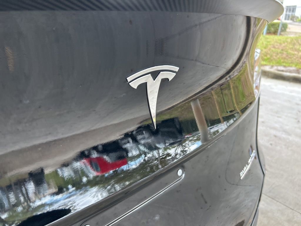 Used 2023 Tesla Model Y Long Range image 21
