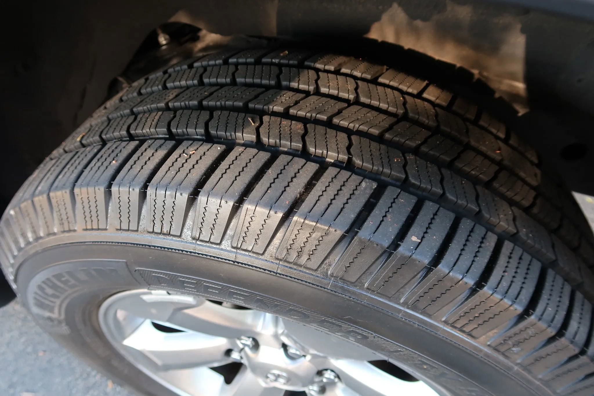 Used 2006 Toyota 4Runner Limited AWD/4WD image 9