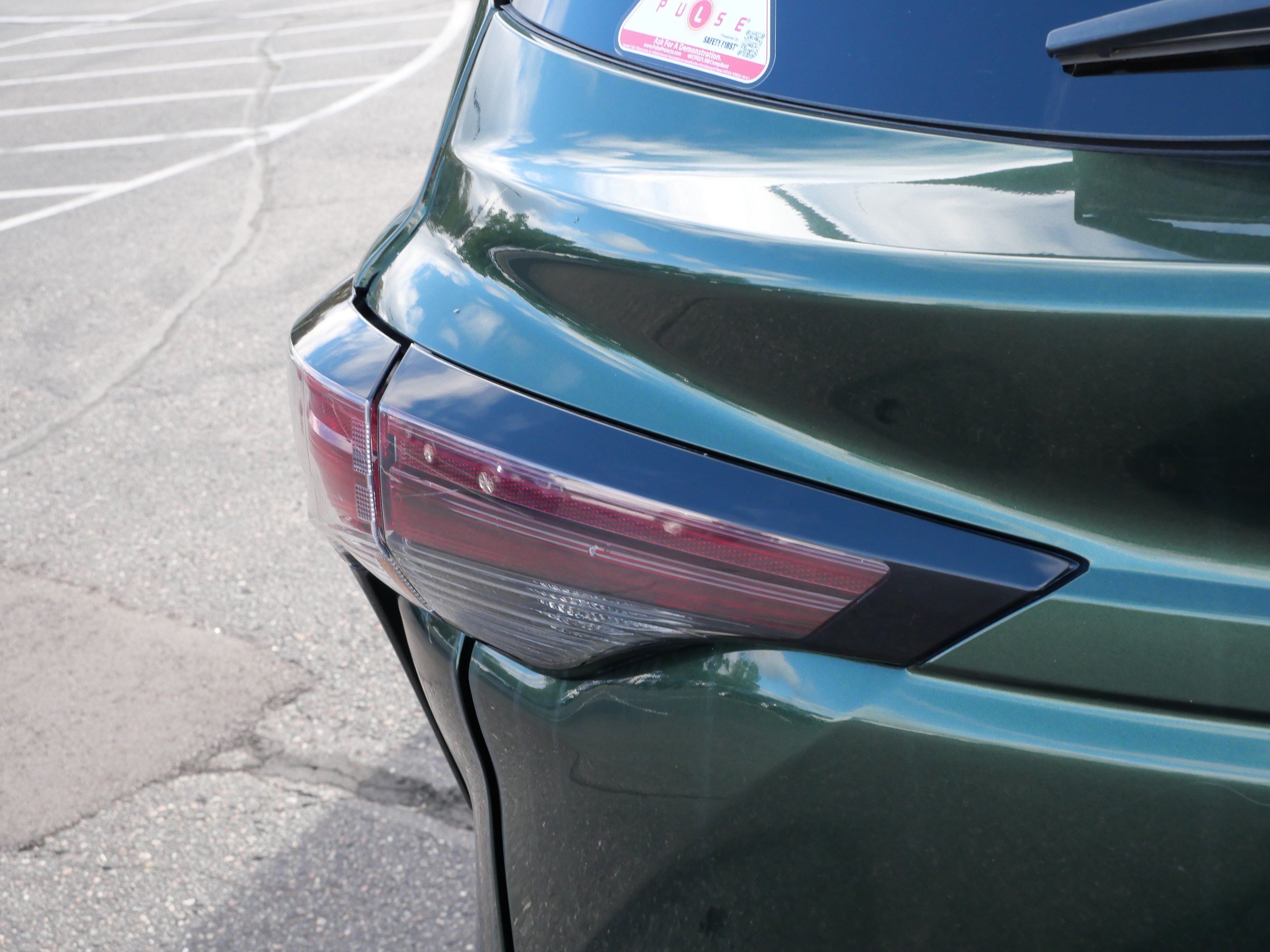 Certified 2025 Toyota Sienna LE AWD/4WD image 17