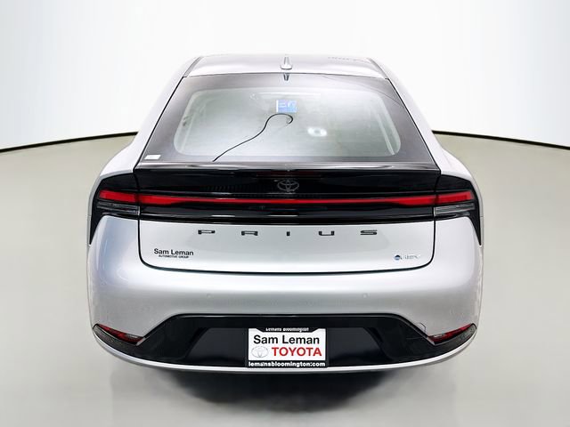 Used 2025 Toyota Prius XLE image 6