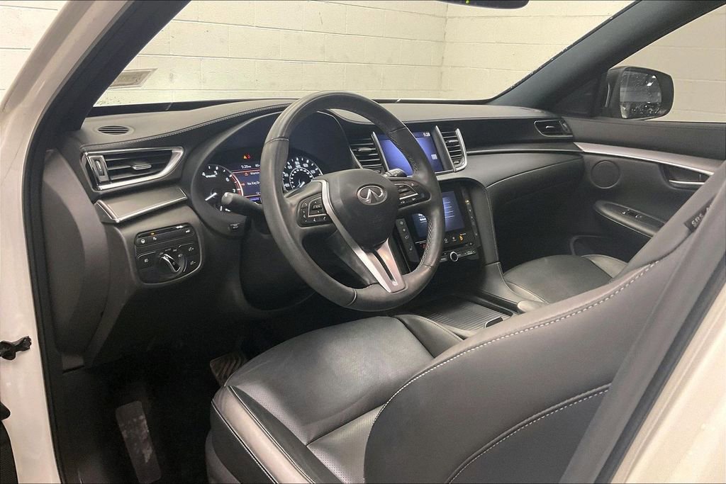 Used 2022 INFINITI QX50 Luxe w/ Appearance Package image 13