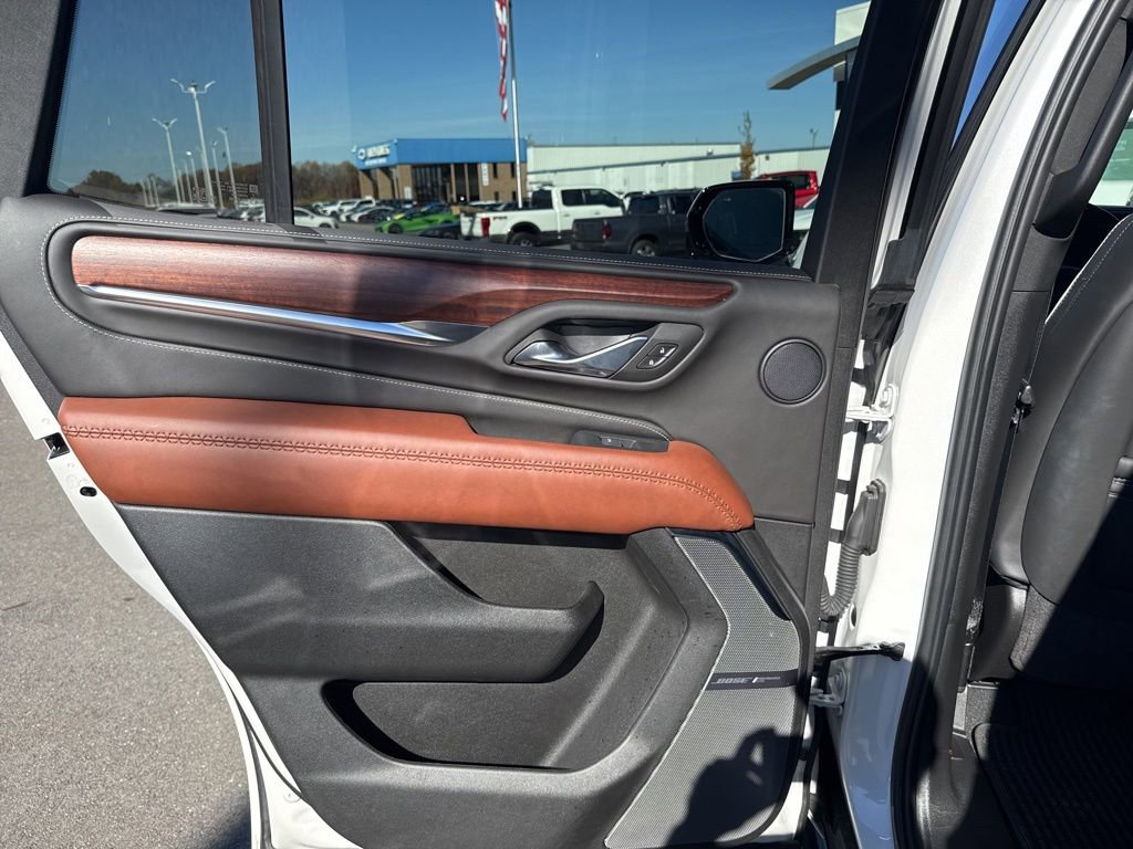 Used 2024 GMC Yukon Denali Ultimate image 31