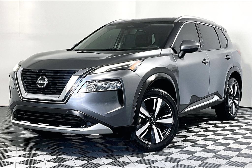 Used 2023 Nissan Rogue Platinum w/ Platinum Premium Package FWD image 2