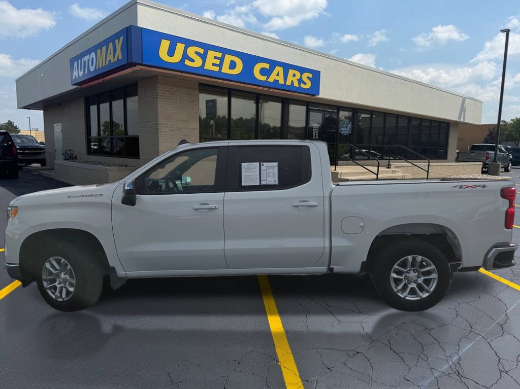 Used 2024 Chevrolet Silverado 1500 LT AWD/4WD image 8