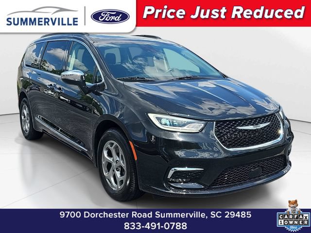 Used 2023 Chrysler Pacifica Limited w/ Uconnect Theater Family Group AWD/4WD image 1