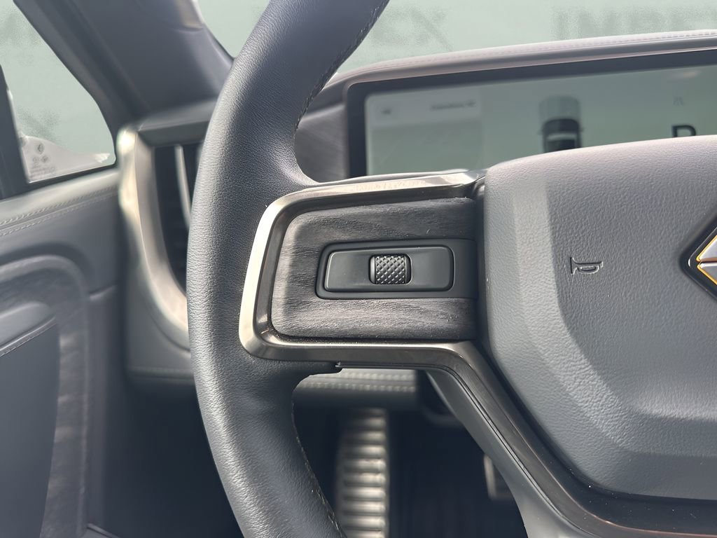 Used 2022 Rivian R1T Launch Edition image 17