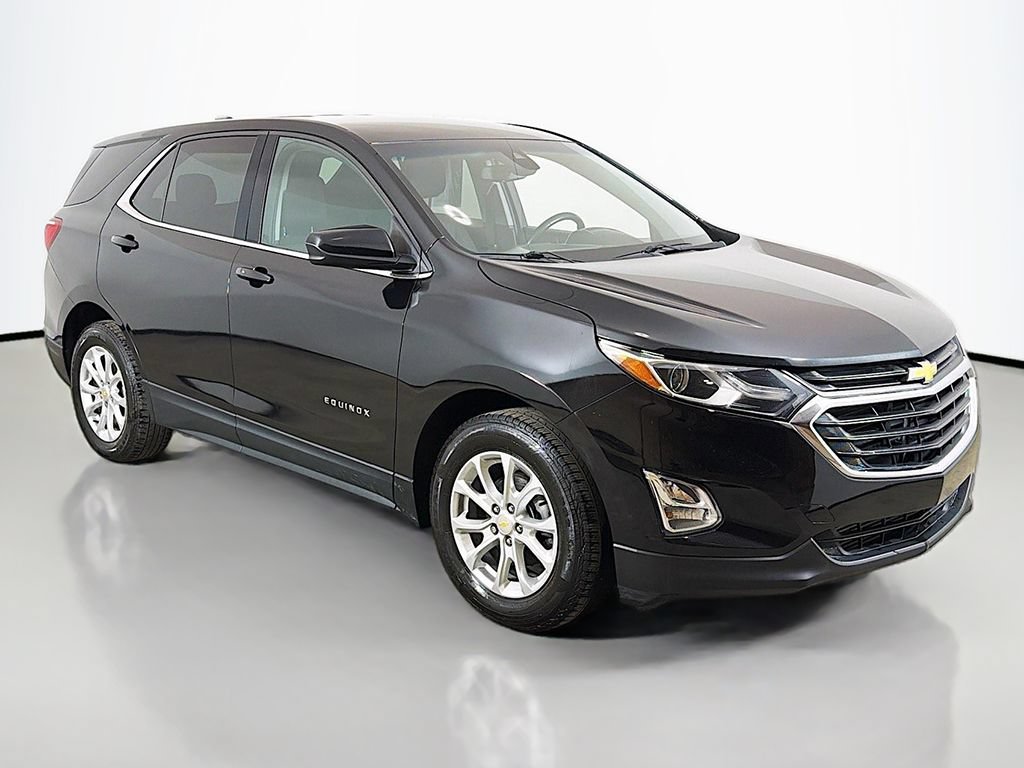 Used 2020 Chevrolet Equinox LT w/ Driver Convenience Package FWD image 2