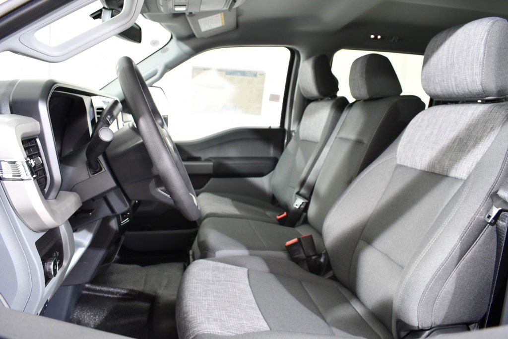 New 2026 Ford F550 4x4 Crew Cab w/ XLT Value Package image 6