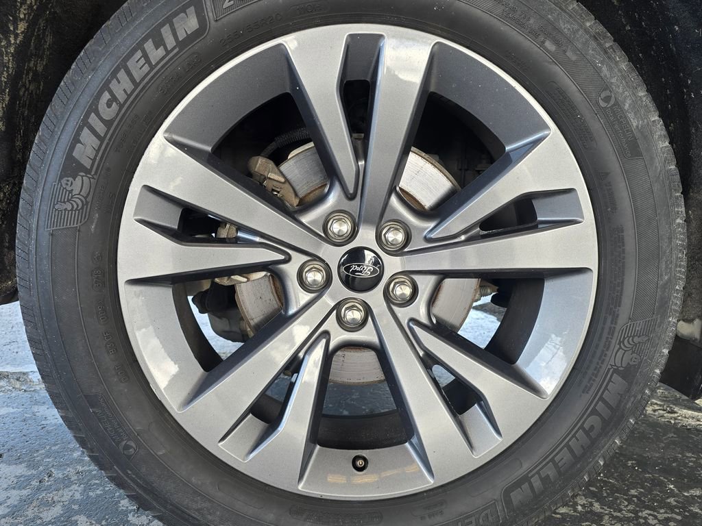 Used 2021 Ford Explorer XLT image 60