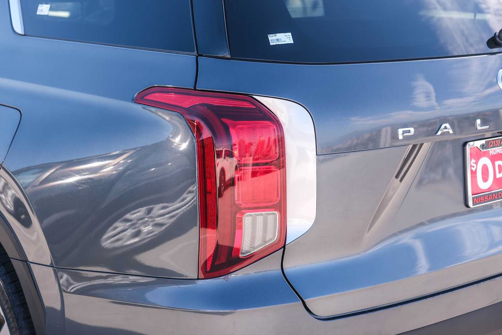 Used 2021 Hyundai Palisade SEL w/ Premium Package FWD image 7