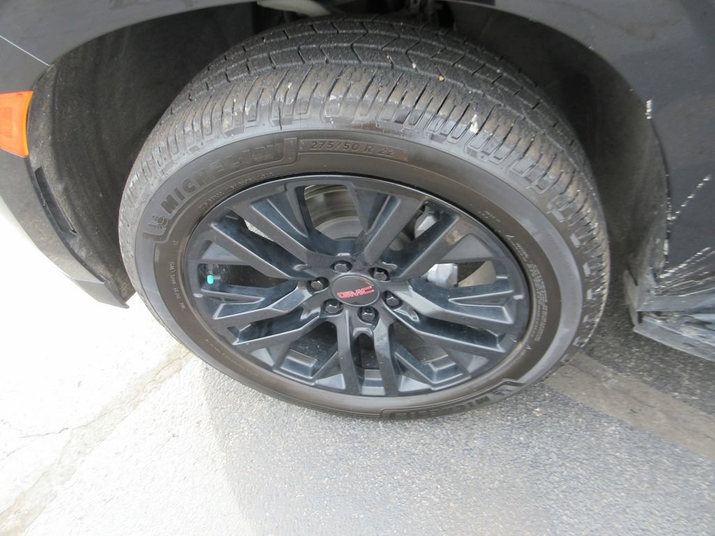 Certified 2023 GMC Yukon XL SLT AWD/4WD image 15