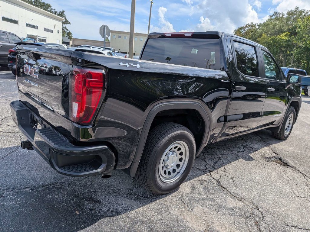 Certified 2025 GMC Sierra 1500 Pro w/ Graphite Edition AWD/4WD image 4