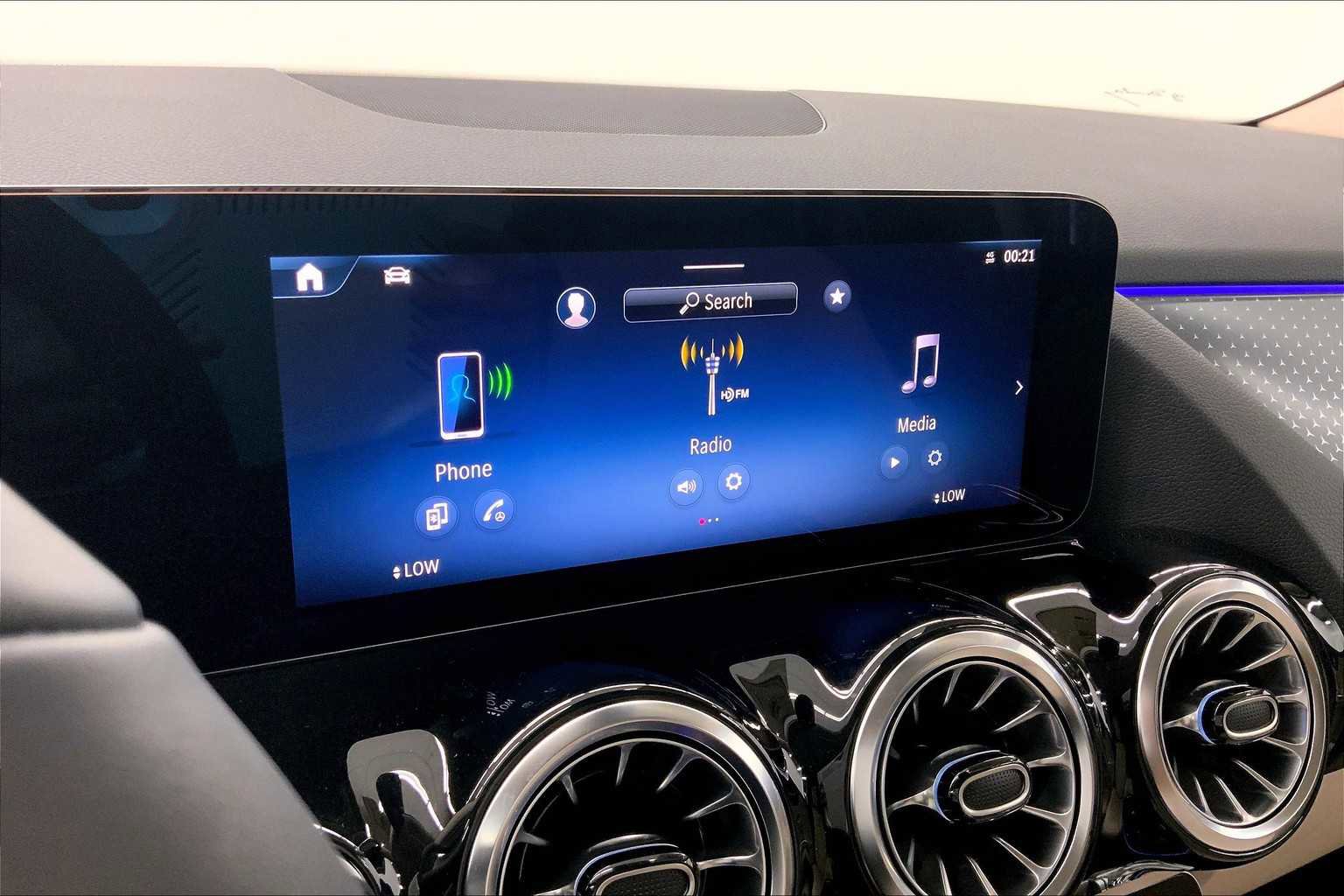 New 2026 Mercedes-Benz GLA 250 GLA 250 image 24