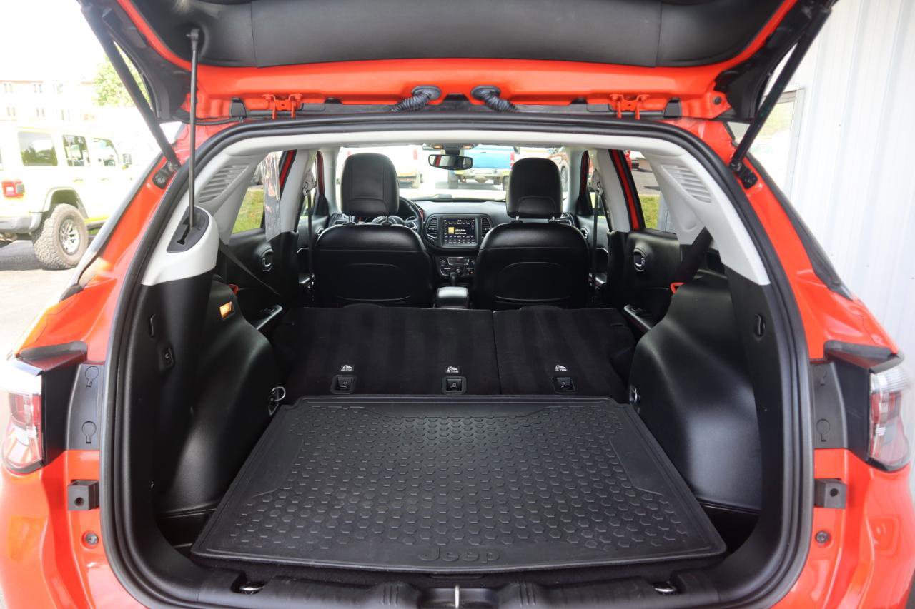 Used 2020 Jeep Compass Trailhawk w/ Leather Interior Group AWD/4WD image 57