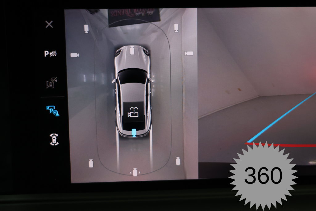 Used 2025 Porsche Panamera image 20