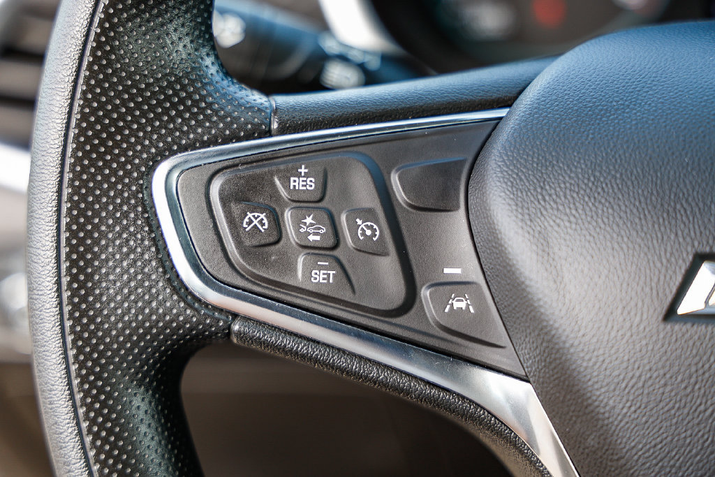 Used 2025 Chevrolet Malibu LT FWD image 47