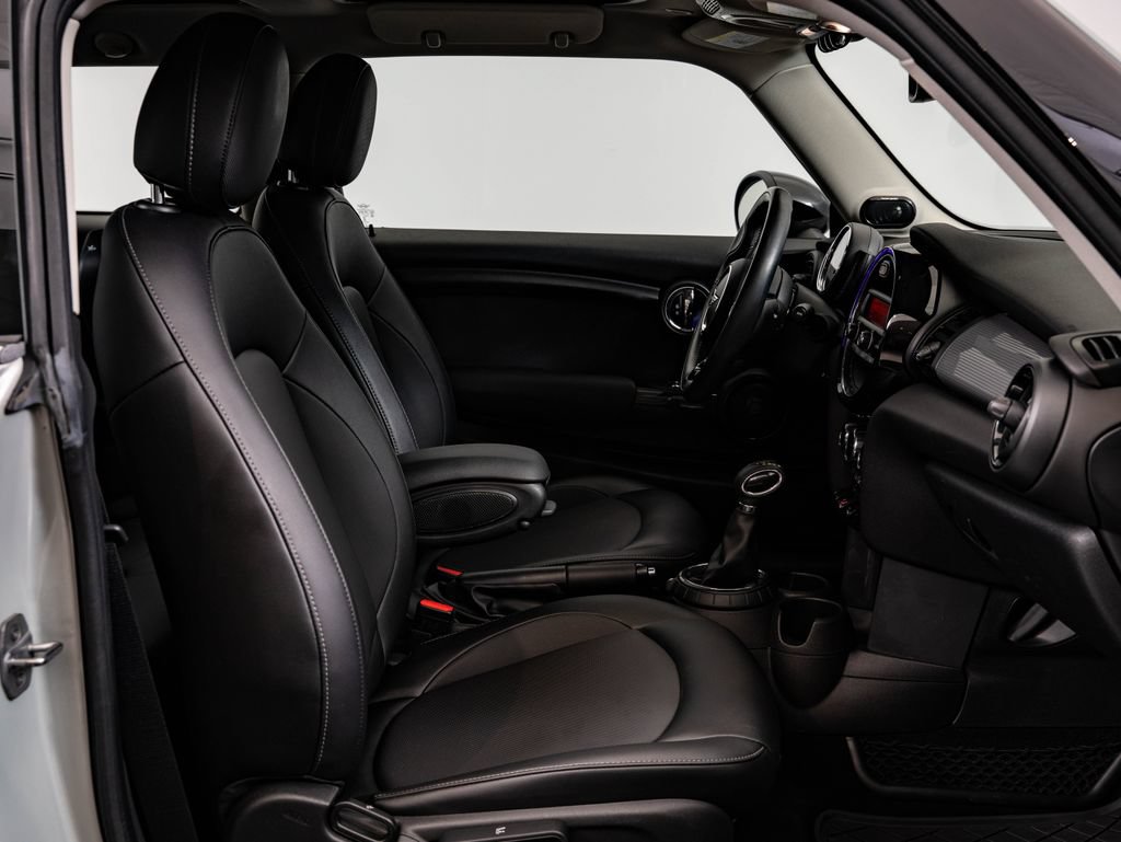 Used 2016 MINI Cooper 2-Door Hardtop FWD image 23