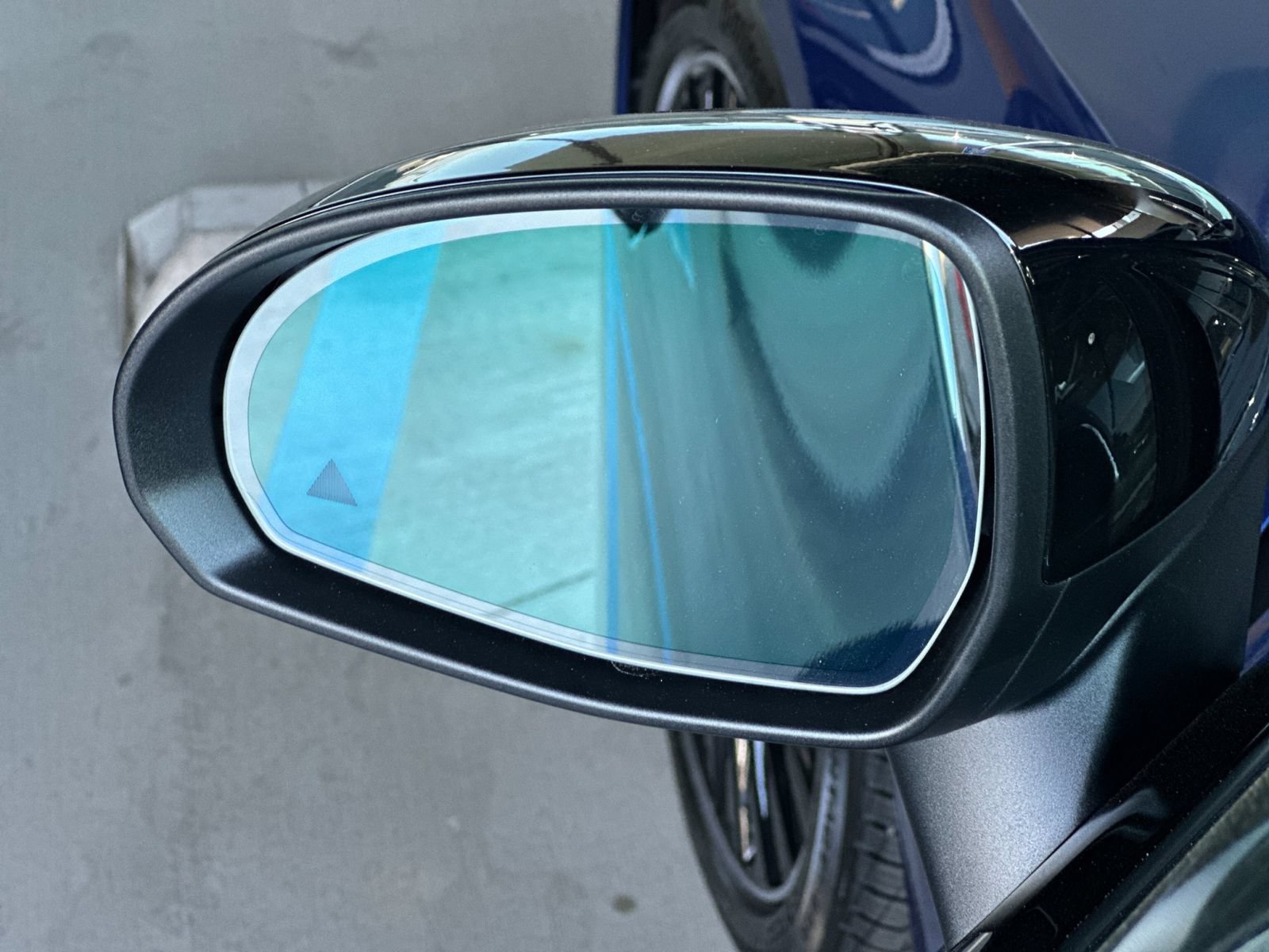 New 2027 Mercedes-Benz CLE 300 4MATIC Coupe image 9