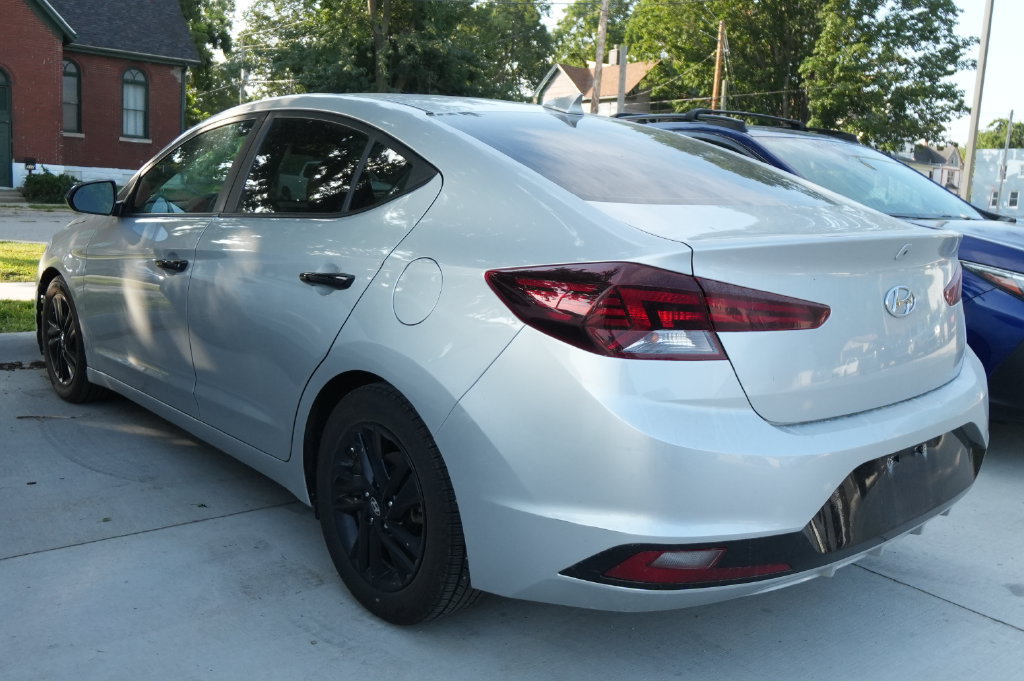 Used 2019 Hyundai Elantra SEL w/ Cargo Package FWD image 7