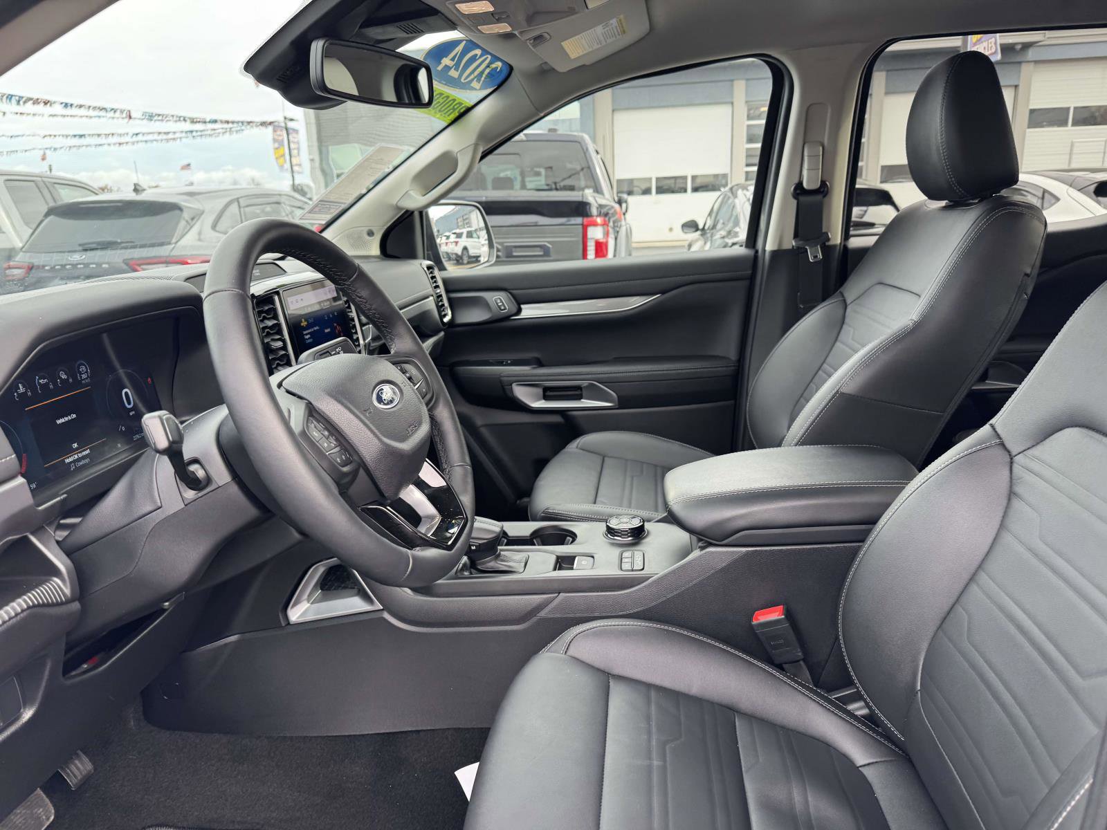 Used 2024 Ford Ranger Lariat w/ FX4 Off-Road Package image 14