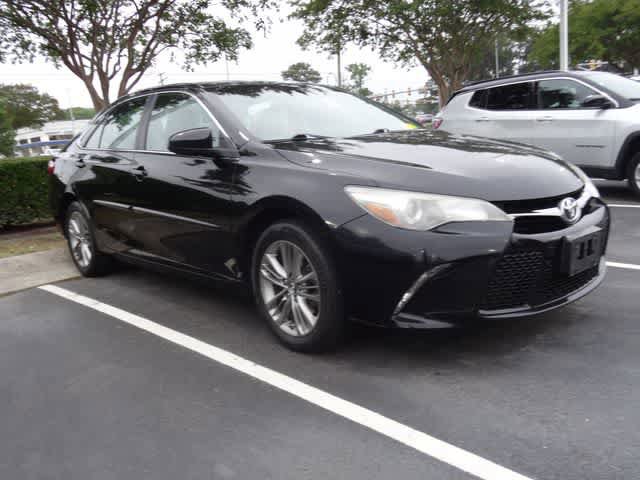 Used 2017 Toyota Camry SE w/ Protection Package (Q2) FWD image 3