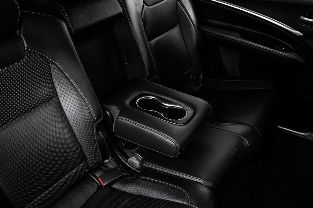 Certified 2020 Acura MDX FWD image 33