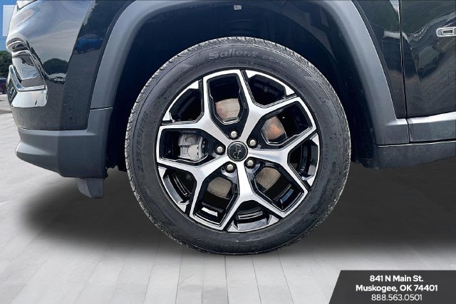 Used 2025 Jeep Compass Limited AWD/4WD image 34