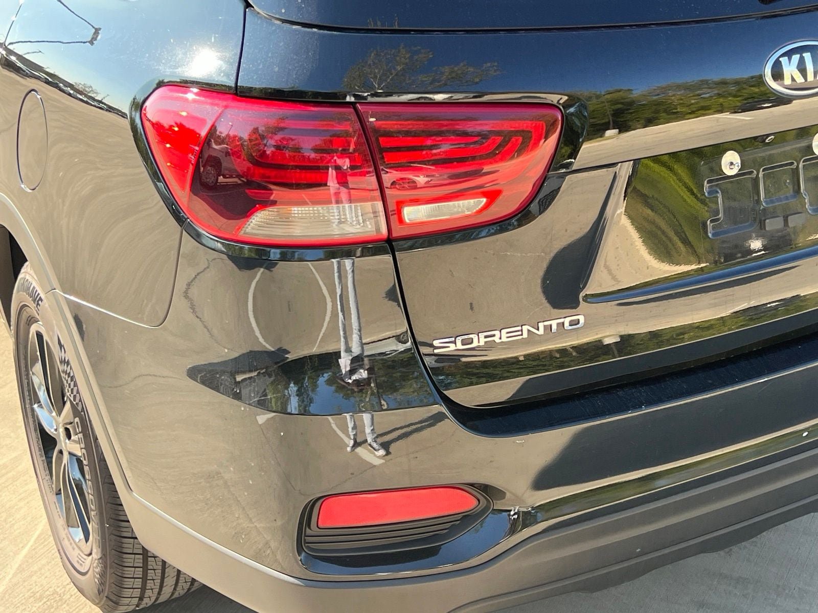 Used 2020 Kia Sorento LX FWD image 13
