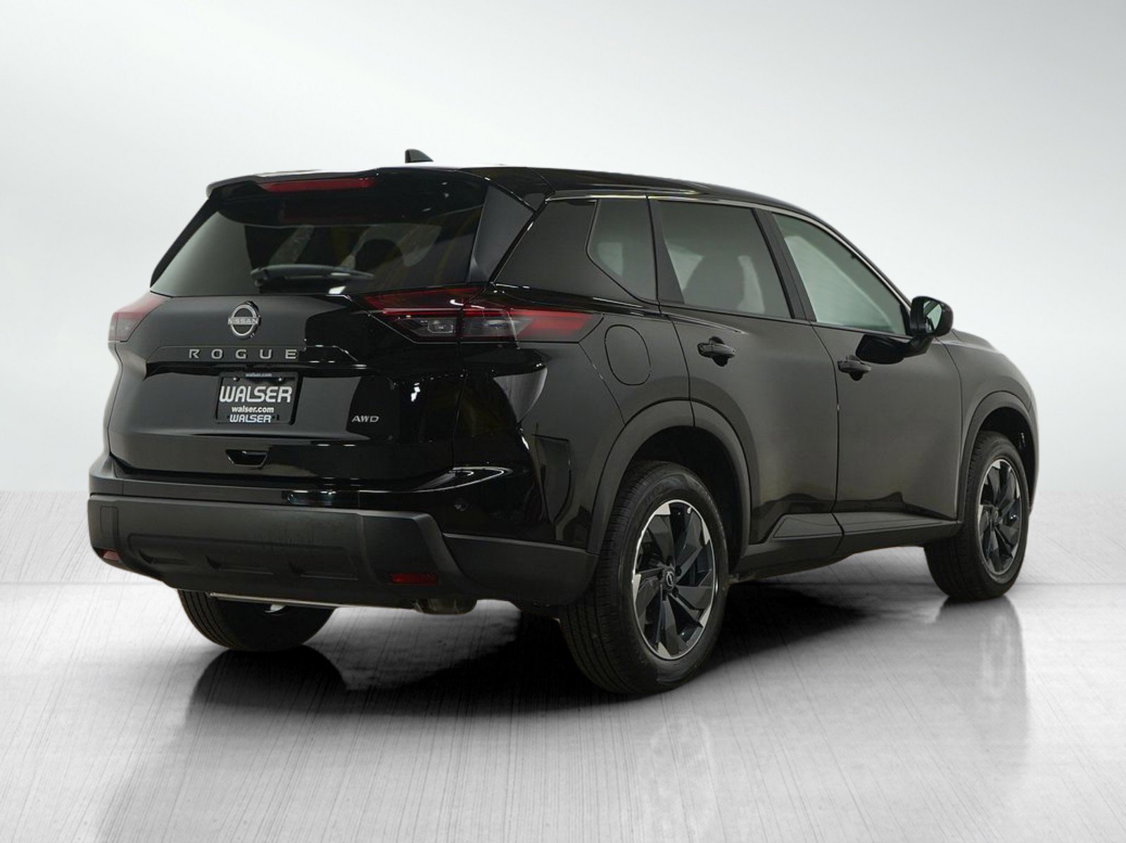 Used 2025 Nissan Rogue SV image 5