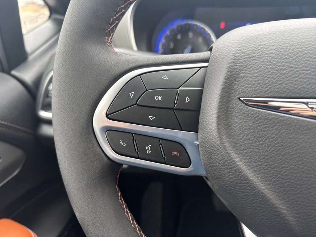 New 2026 Chrysler Pacifica Pinnacle image 15