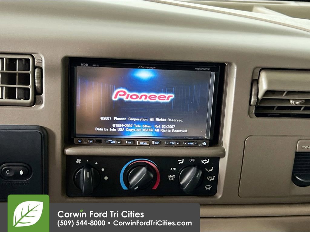 Used 2004 Ford F350 Lariat AWD/4WD image 18