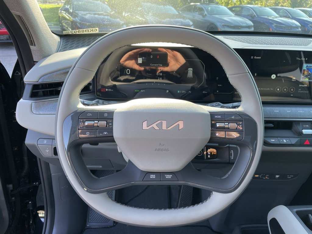 New 2026 Kia EV9 Wind image 12