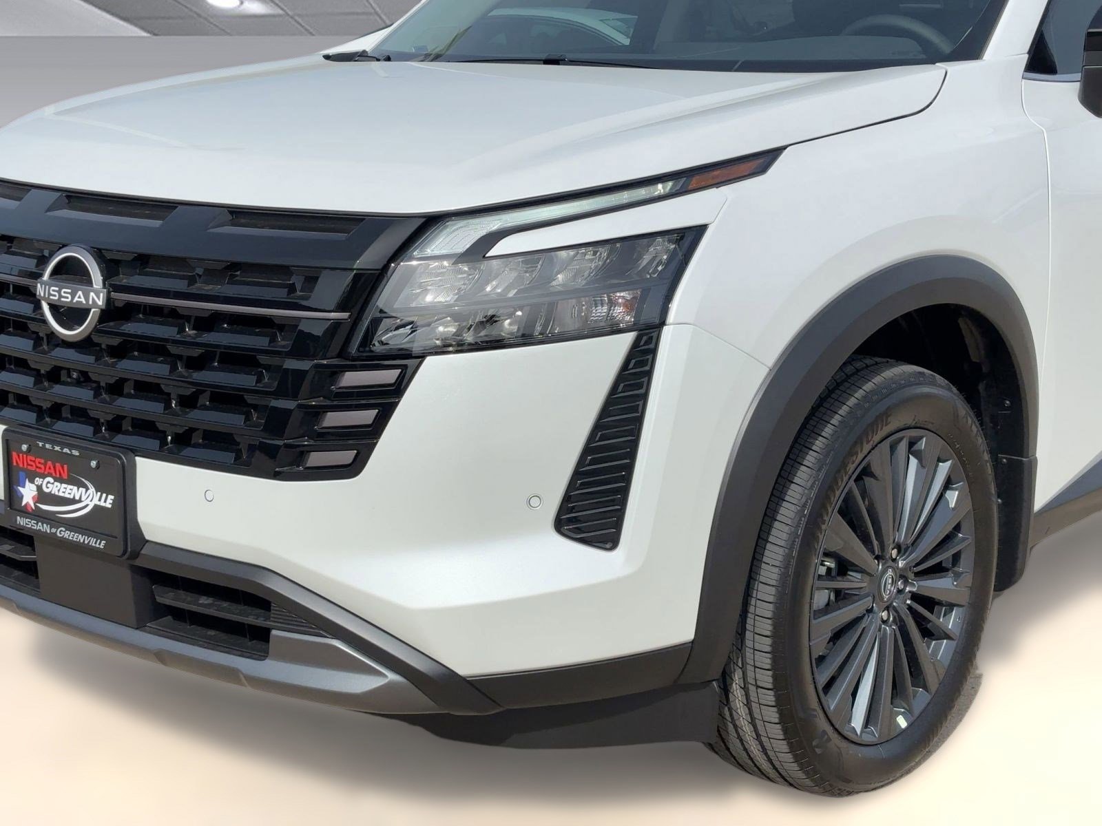 New 2026 Nissan Pathfinder SL image 11