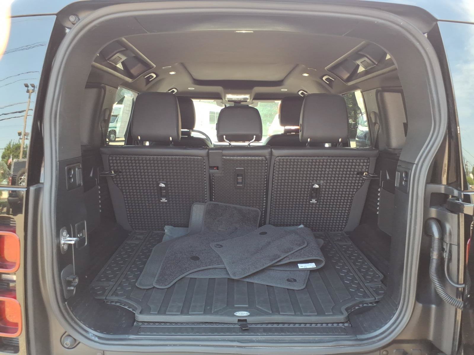Used 2024 Land Rover Defender 110 S AWD/4WD image 26