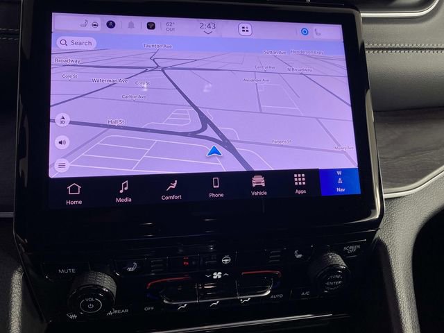 Used 2025 Jeep Grand Cherokee Limited AWD/4WD image 20