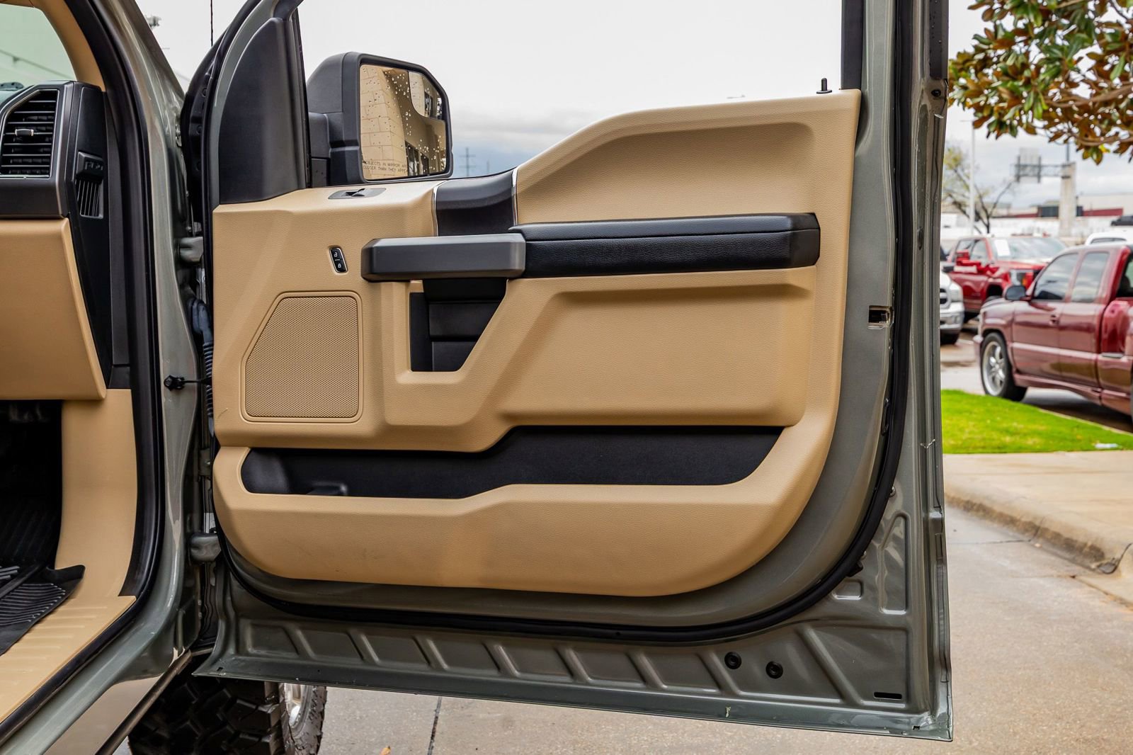 Used 2020 Ford F150 XLT w/ Equipment Group 301A Mid image 31