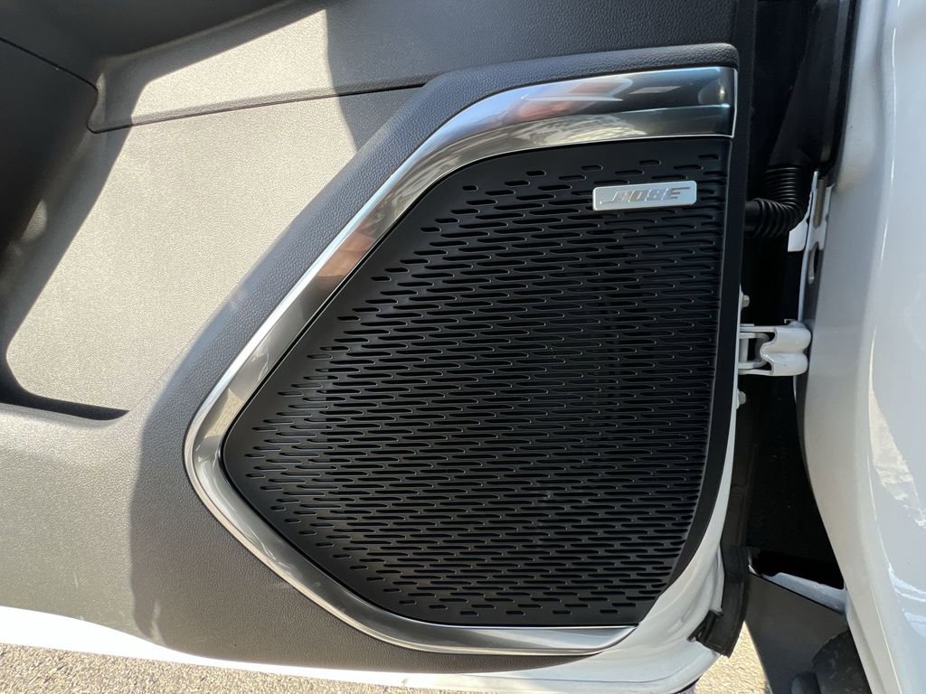 New 2025 GMC Acadia Elevation image 24