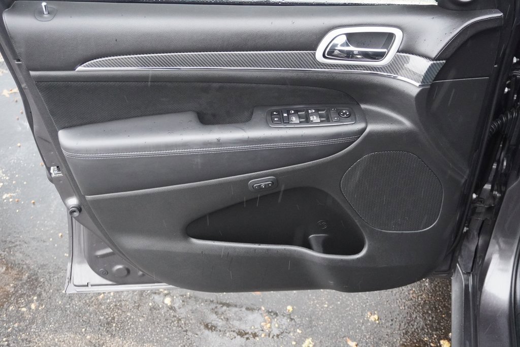 Used 2020 Jeep Grand Cherokee SRT image 10