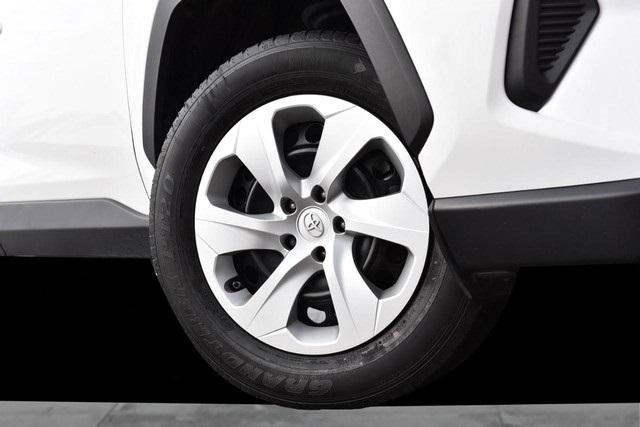 Used 2024 Toyota RAV4 LE image 3