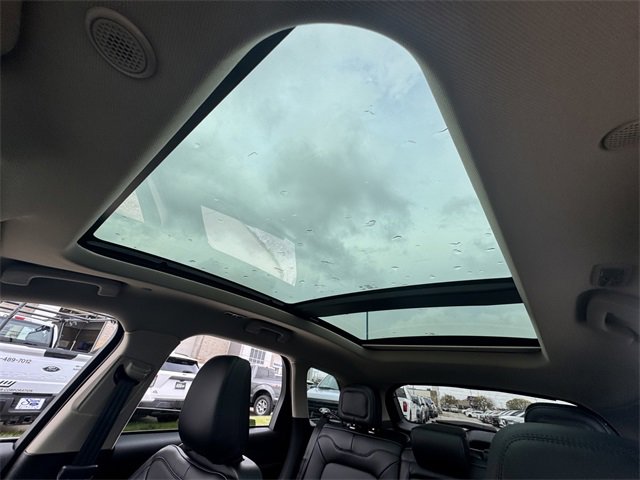 New 2026 Lincoln Corsair Premiere image 32