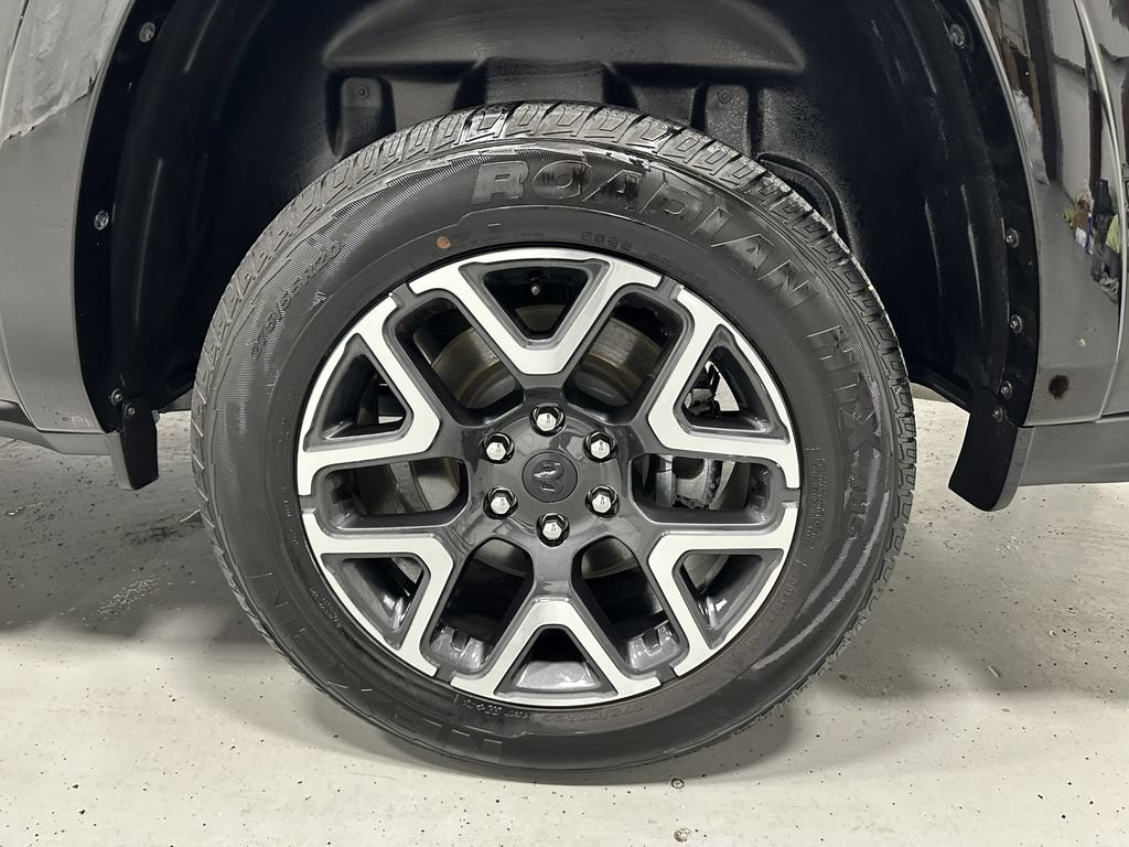 Used 2025 RAM 1500 Laramie AWD/4WD image 56