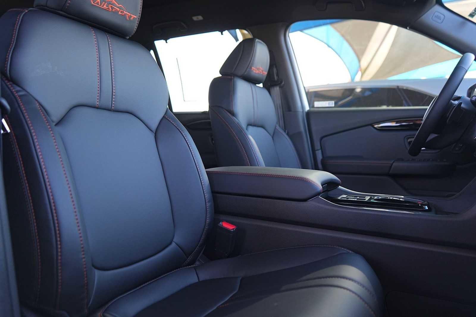 New 2025 Honda Pilot TrailSport image 14