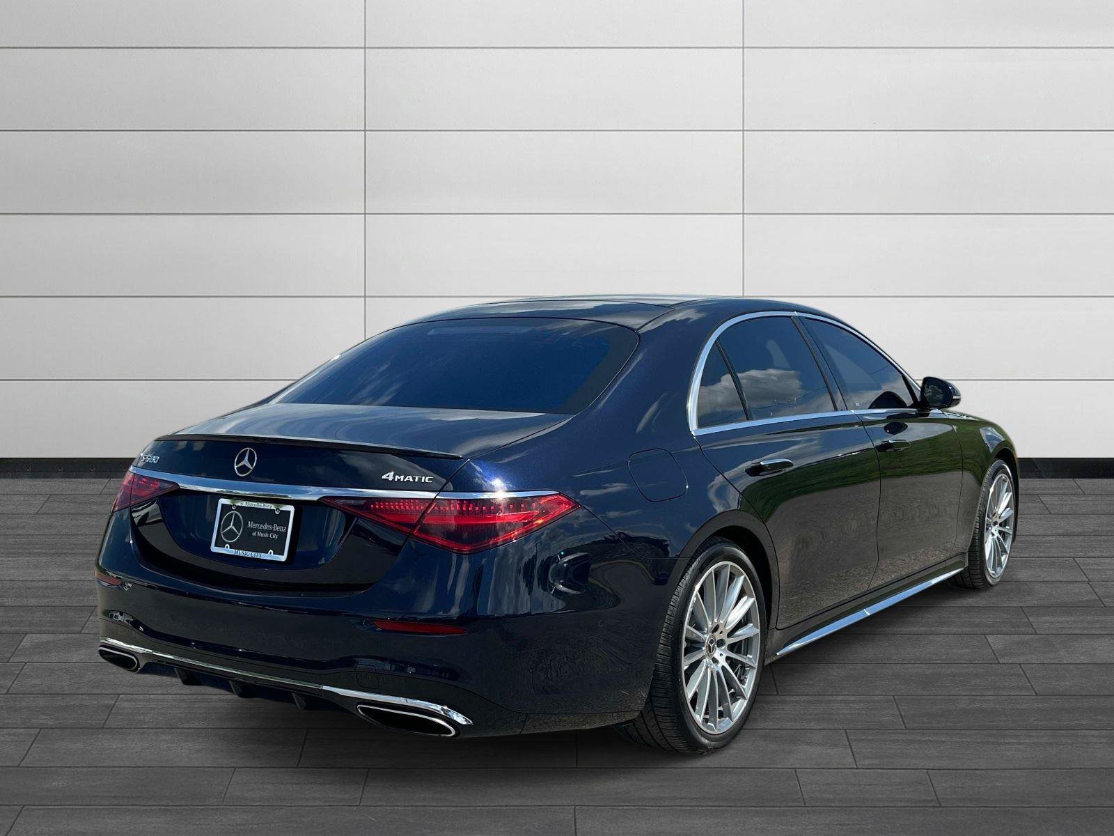 Certified 2023 Mercedes-Benz S 580 4MATIC Sedan image 3