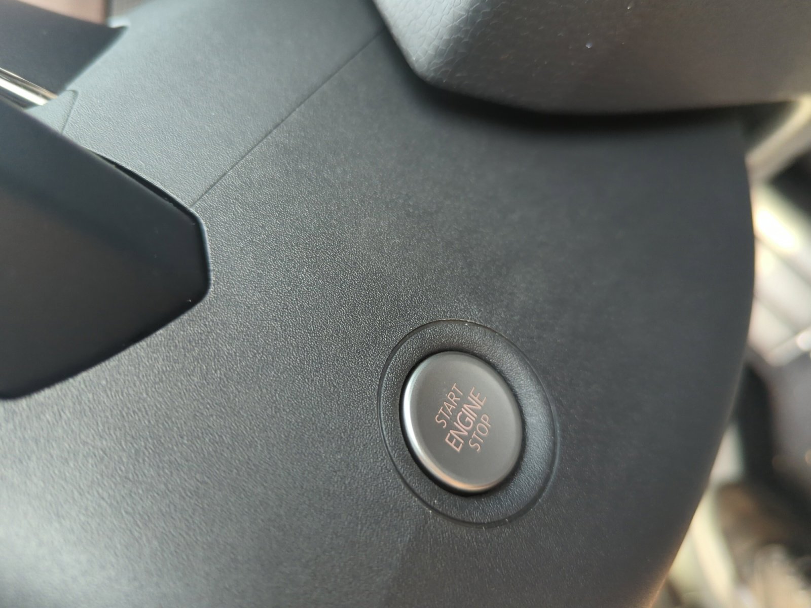 New 2026 Volkswagen ID.4 Pro image 28